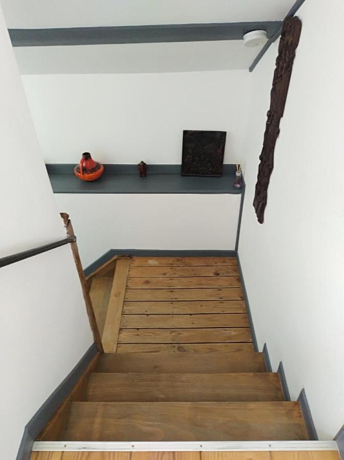 Un Studio A Louer Ds Un Endroit Calme Pres De La Ville De Dinant Exterior photo